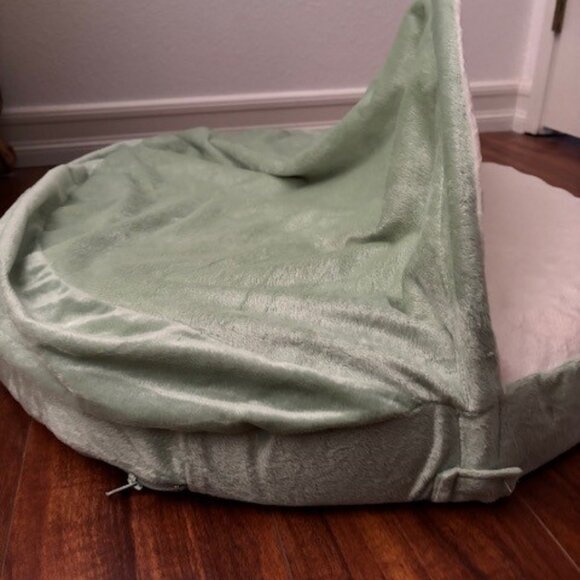 FurHaven Microvelvet Snuggery Cooling Memory Foam Pet Bed for Dogs & Cats 25" - Picture 3 of 6